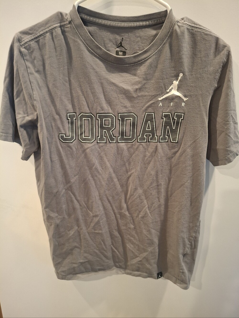Jordan Short-Sleeve Gray Graphic Logo Tee